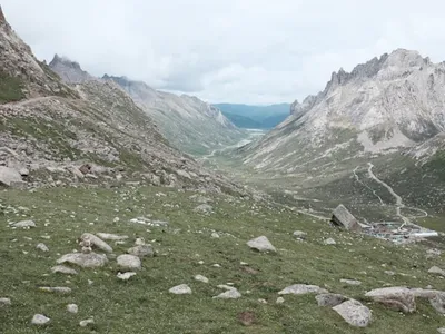 雅拉雪山观景台